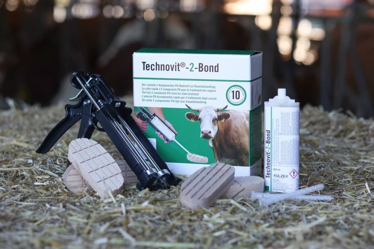 Klej do racic Technovit-2-Bond, z aparatem dozującym, Kerbl