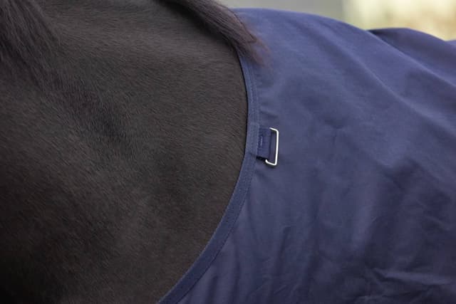 Derka przeciwdeszczowa dla konia RugBe HighNeck, granatowy, Covalliero