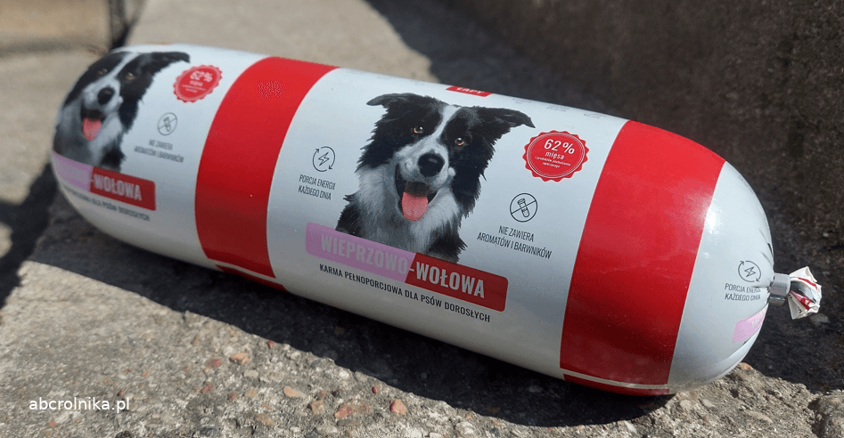 Karma dla psów CZTERY ŁAPY 5x1kg baton wieprzowina i wołowina