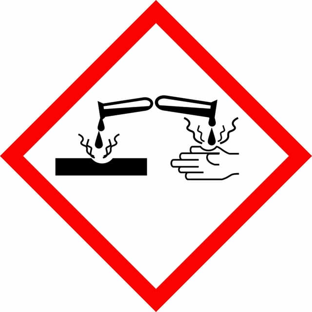 Spray 3 w 1 BladeCool 2.0 do maszynek - czyści, chłodzi, naoliwia 400 ml