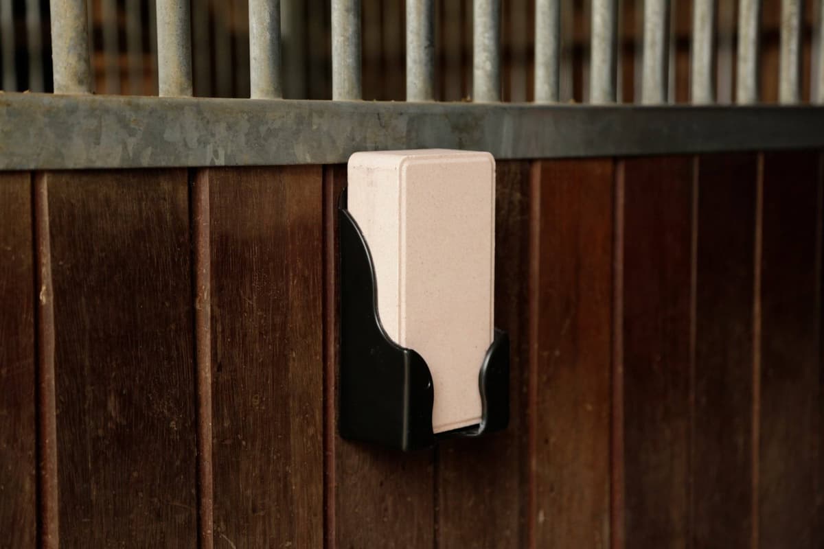 Lizawka dla konia Delizia z soli kamiennej, box 4 szt. x 2 kg, Kerbl