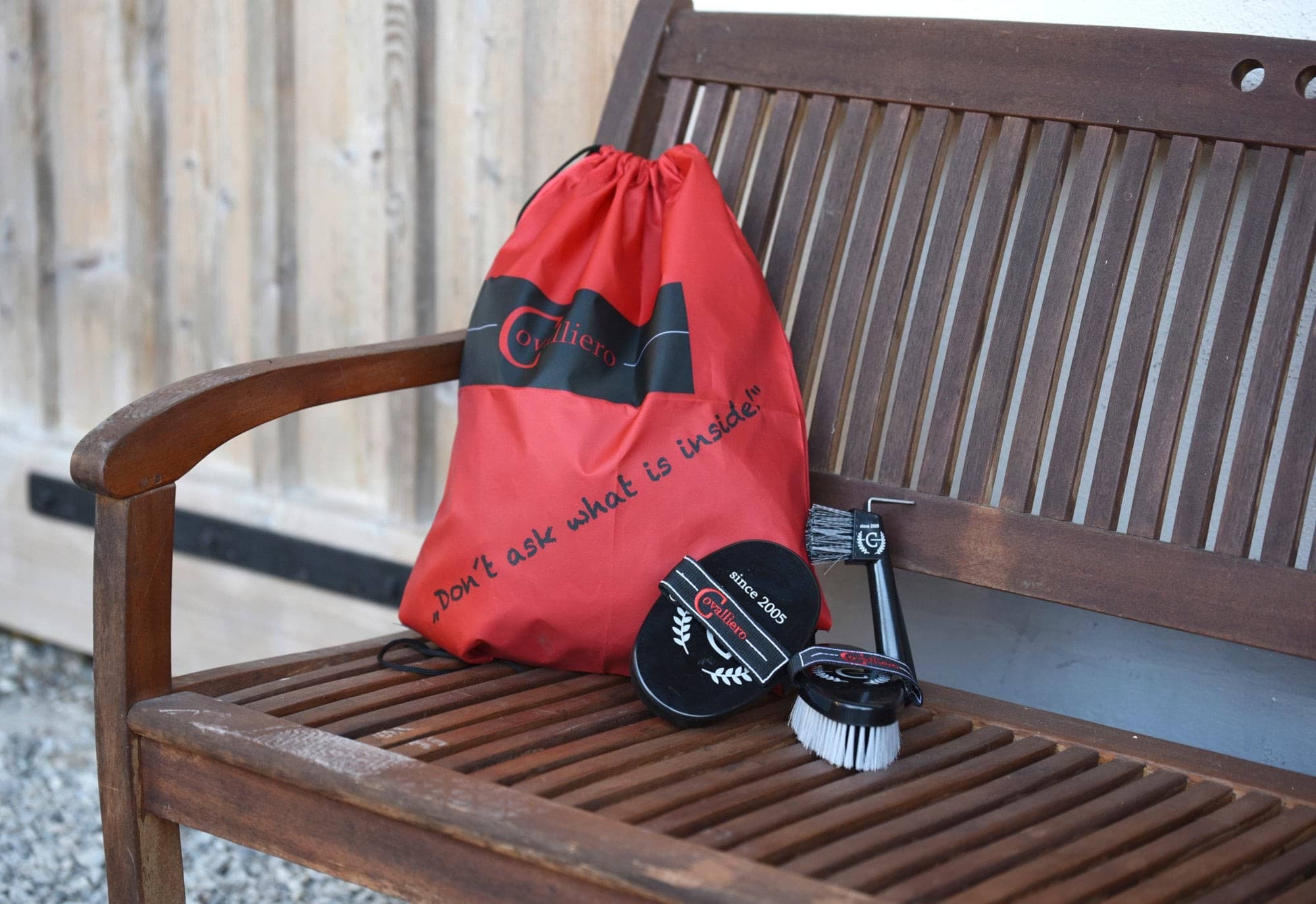 Worek z zestawem akcesoriów do czyszczenia konia, Covalliero