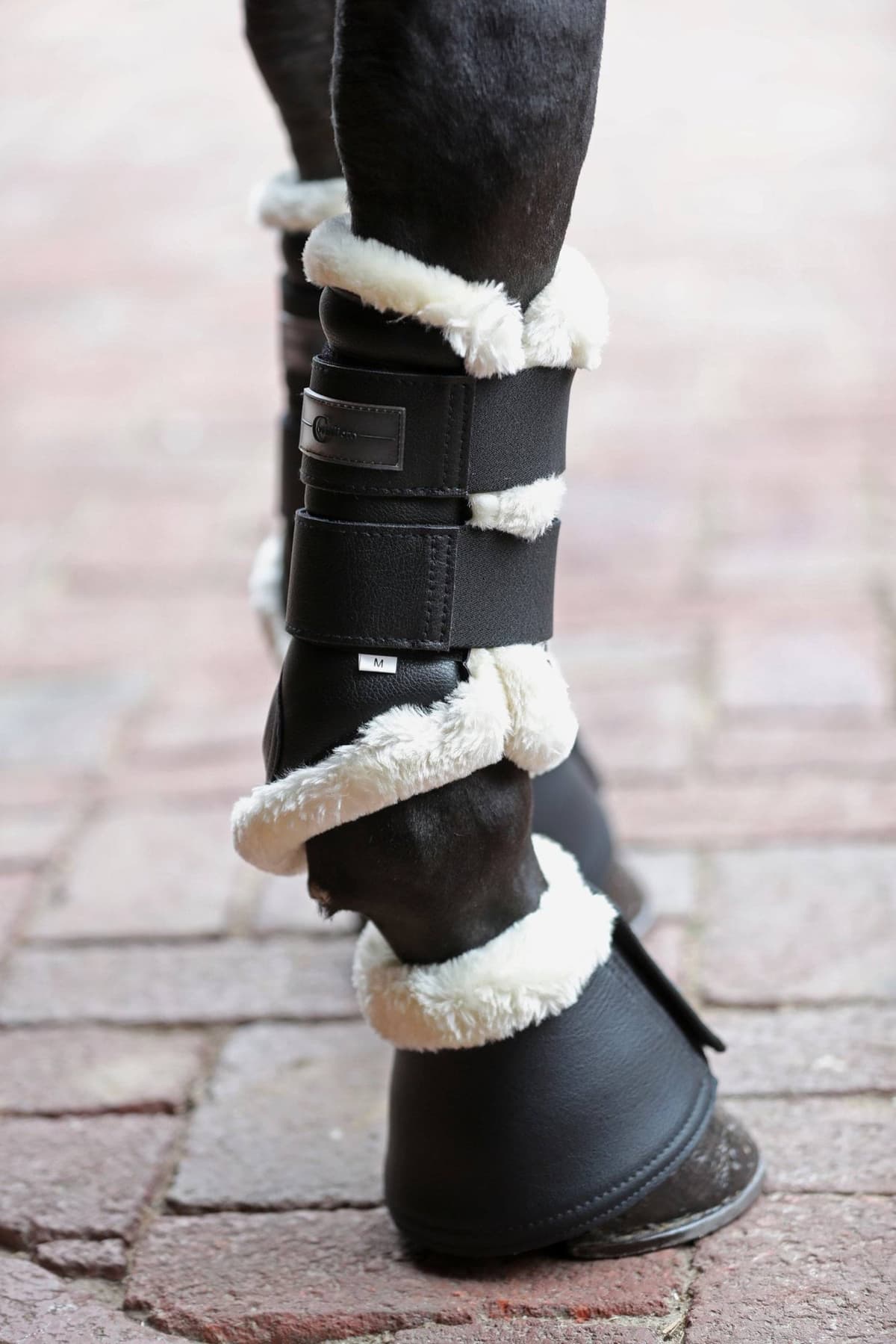 Ochraniacze dla konia Pelisa, rozm. Pony, sztuczne futro, Covalliero