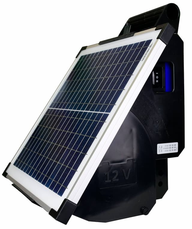 Elektryzator solarny Corral SunPower S 15, dla koni, bydła trzody chlewnej i kur, 2,3 J
