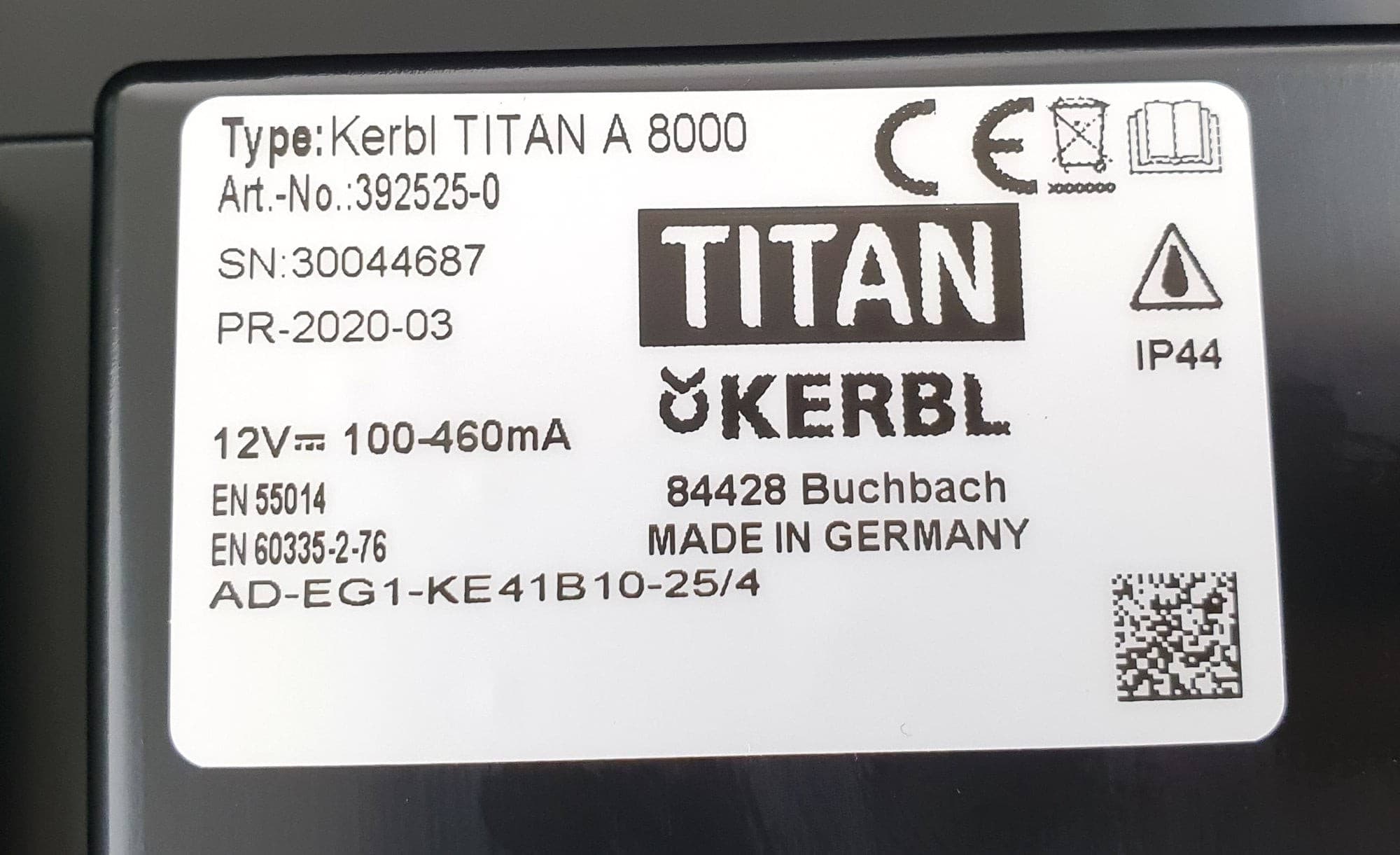 Elektryzator akumulatorowy TITAN A 8000 dla zwierząt