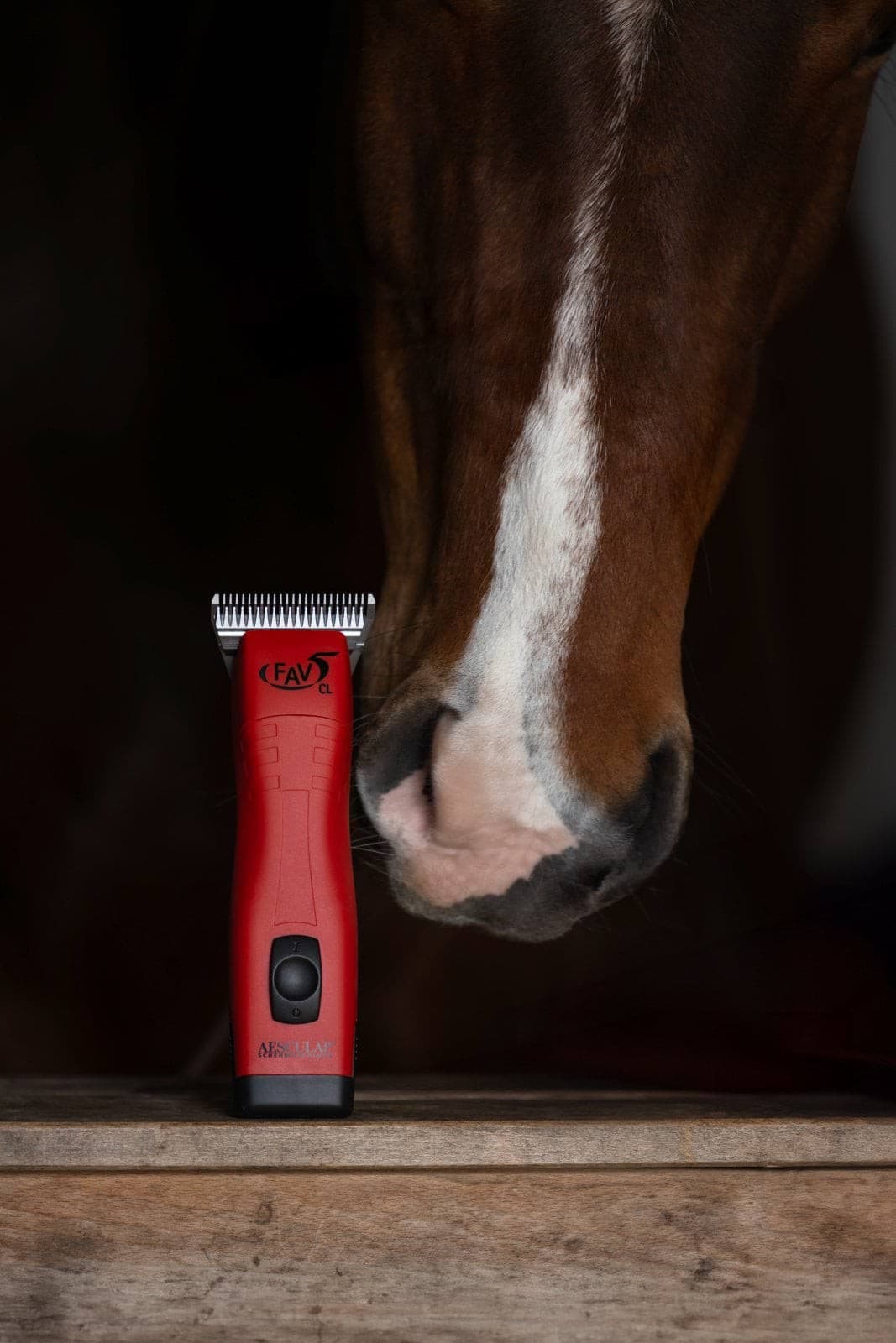 Maszynka do strzyżenia koni FAV5 CL Horse, czerwona, Aesculap