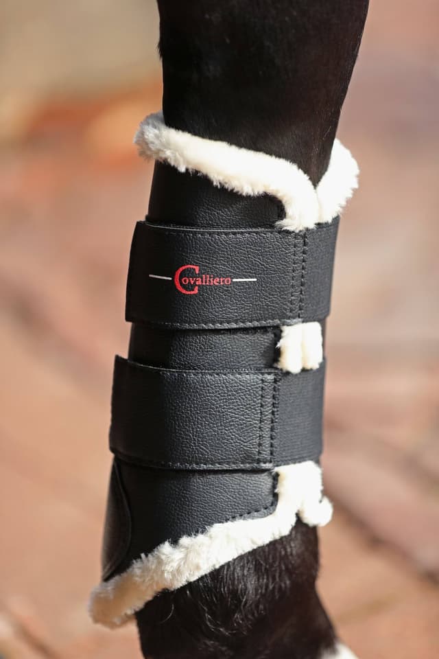 Ochraniacze ujeżdżeniowe dla konia, ze sztucznym futrem, przody, czarny, roz. Cob, Covalliero
