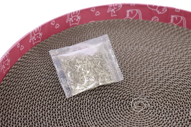 Drapak dla kota Circle, tekturowy, różowy, Ø34 cm, Kerbl